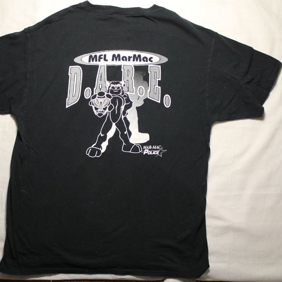 D.A.R.E. american flag graphic tee - Picture 4 of 5